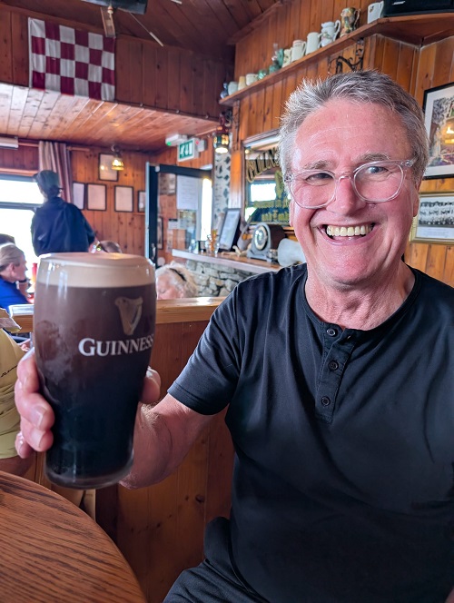  author Tom&nbsp;Kitt